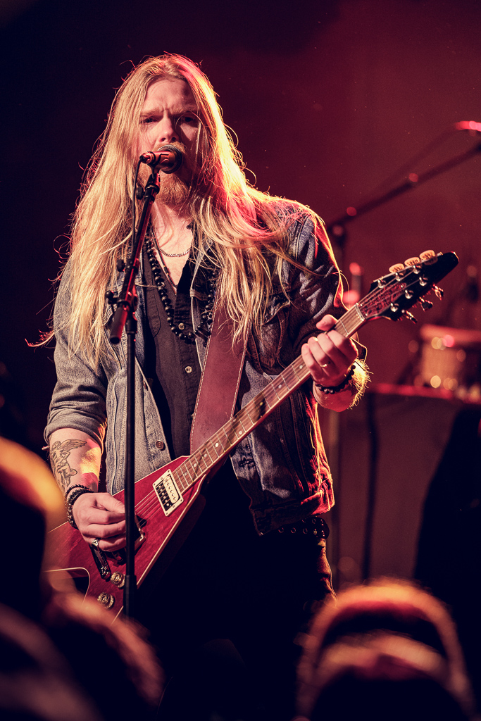 <a href='/artists/soen/'>SOEN</a>