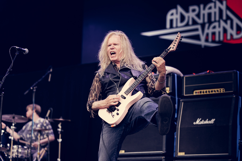 <a href='/artists/adrian-vandenberg/'>Adrian Vandenberg</a>