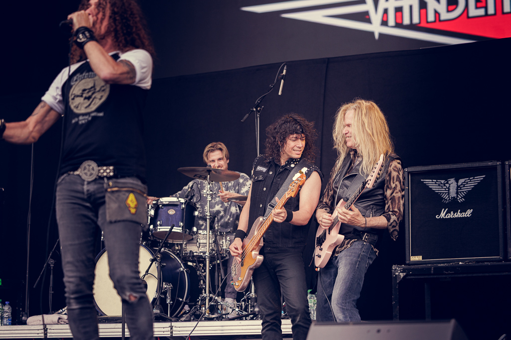 <a href='/artists/adrian-vandenberg/'>Adrian Vandenberg</a>