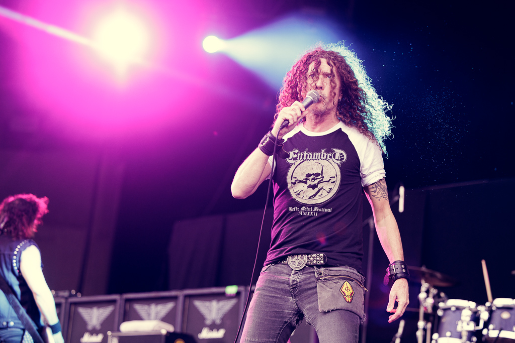 <a href='/artists/adrian-vandenberg/'>Adrian Vandenberg</a>