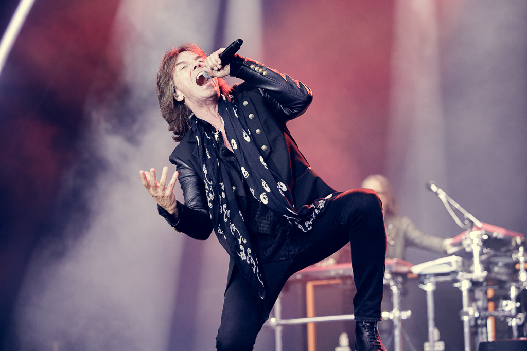 <a href='/artists/europe/'>Europe</a>