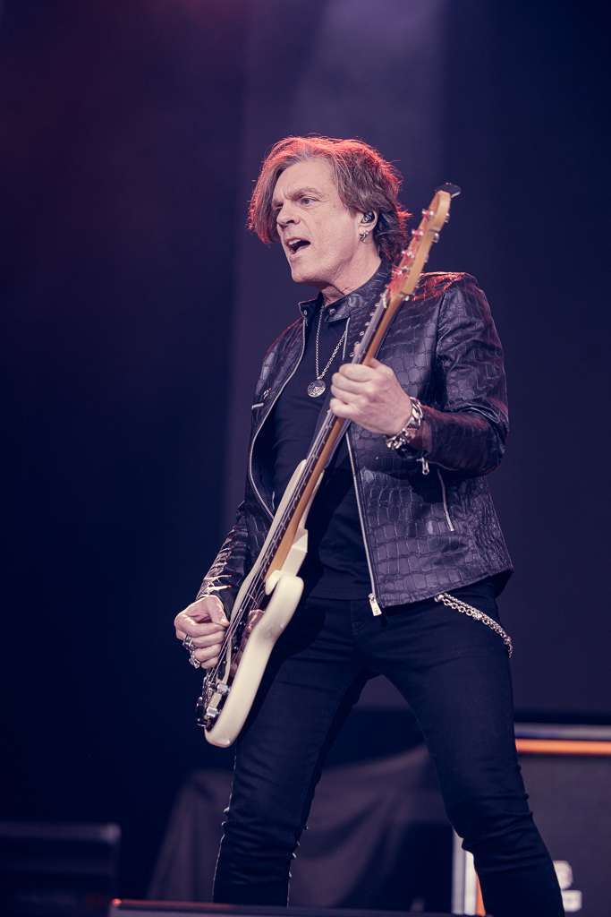 <a href='/artists/europe/'>Europe</a>