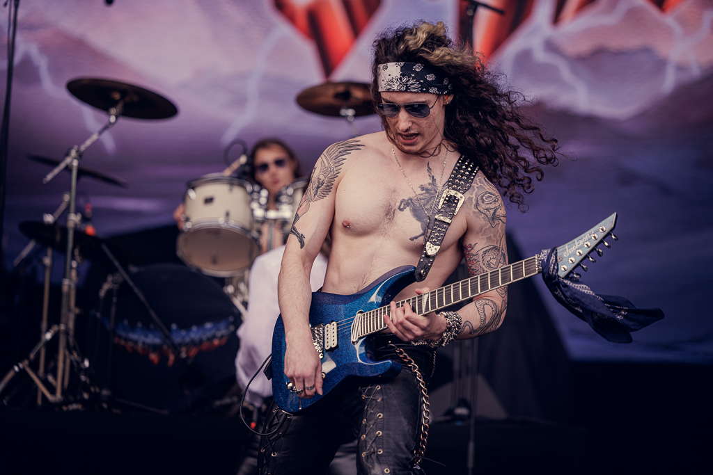 <a href='/artists/wings-of-steel/'>Wings of Steel</a>