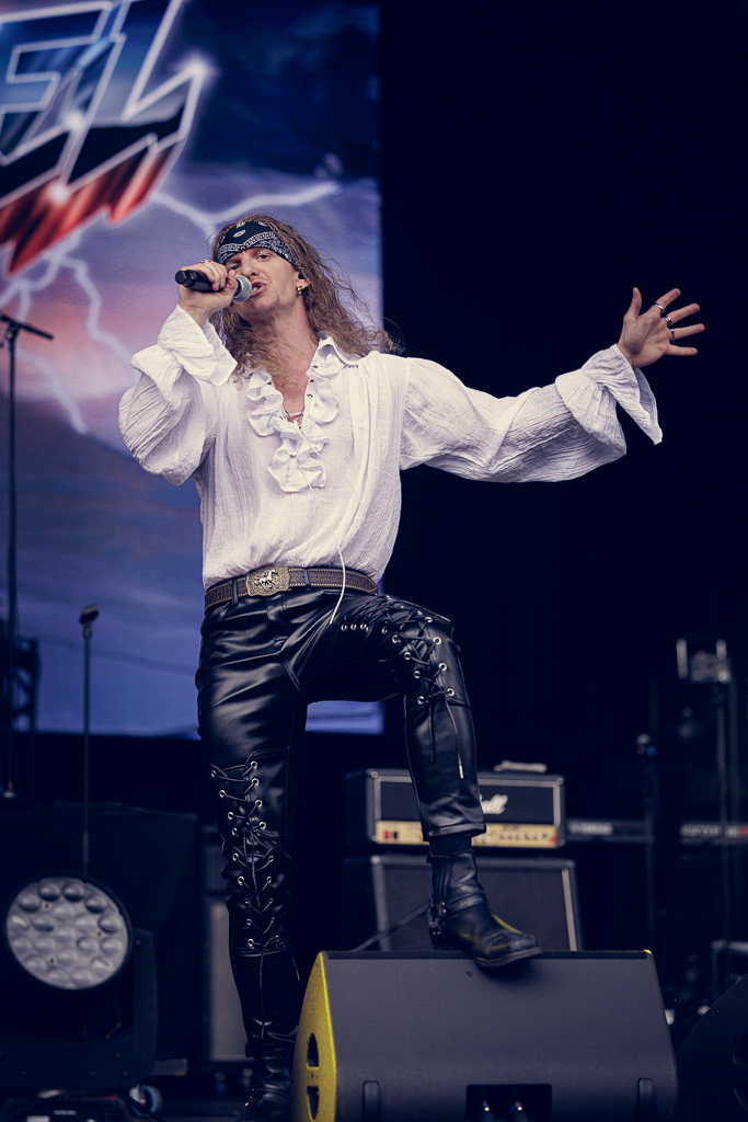 <a href='/artists/wings-of-steel/'>Wings of Steel</a>