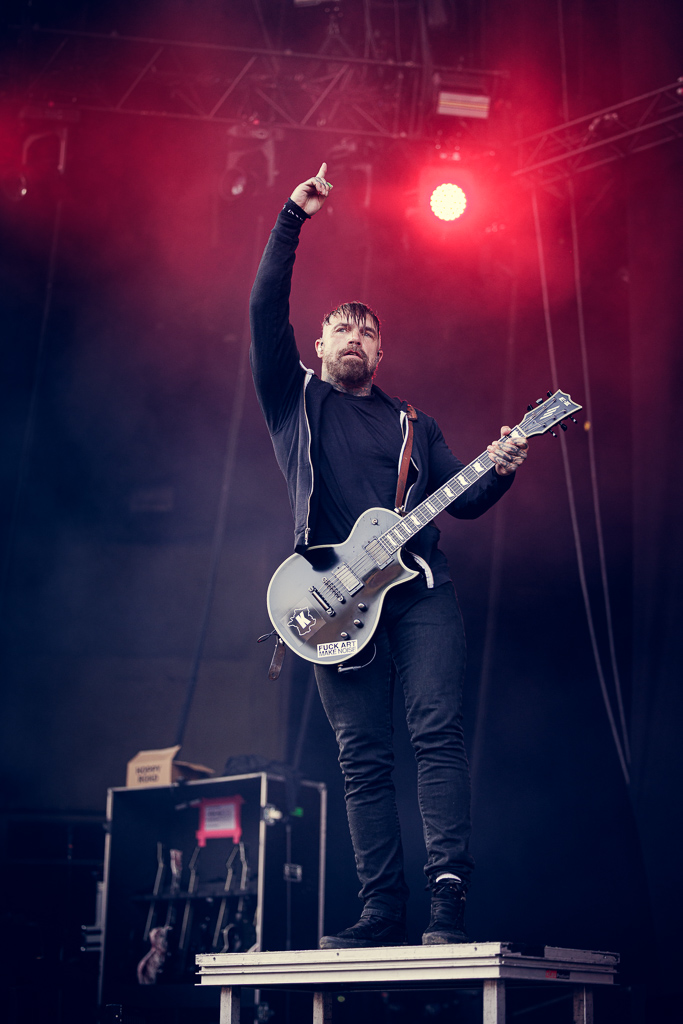 <a href='/artists/mass-hysteria/'>Mass Hysteria</a>