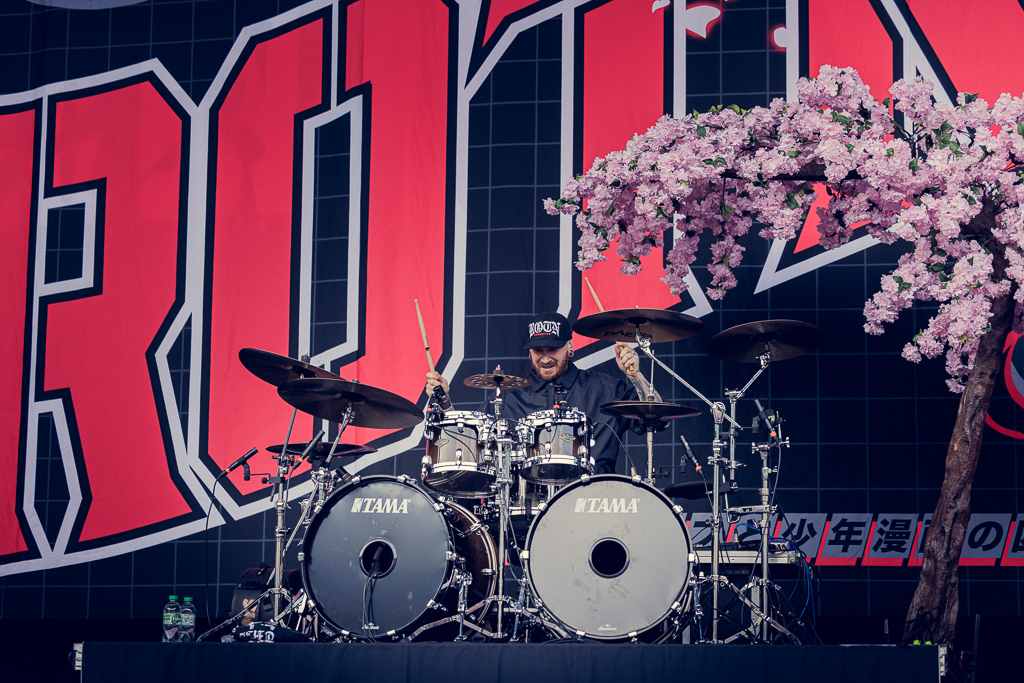 <a href='/artists/rise-of-the-northstar/'>Rise Of The NorthStar</a>