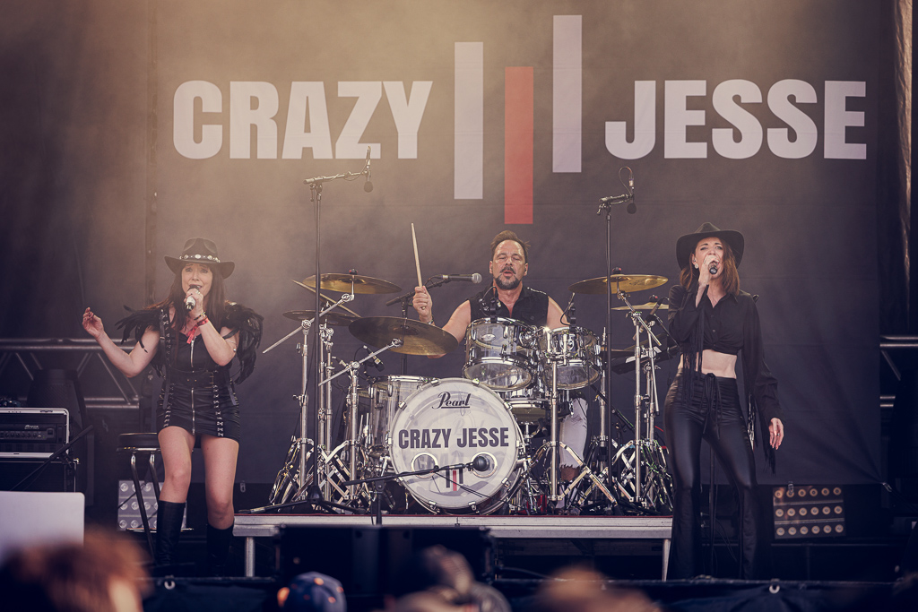 <a href='/artists/crazy-jesse/'>Crazy Jesse</a>