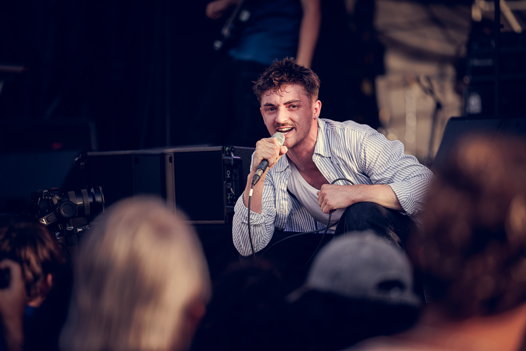 <a href='/artists/fugue/'>Fugue</a>