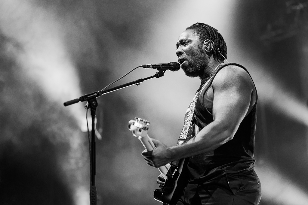 <a href='/artists/bloc-party/'>Bloc Party</a>