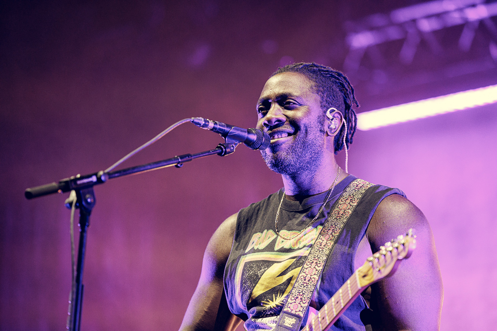 <a href='/artists/bloc-party/'>Bloc Party</a>