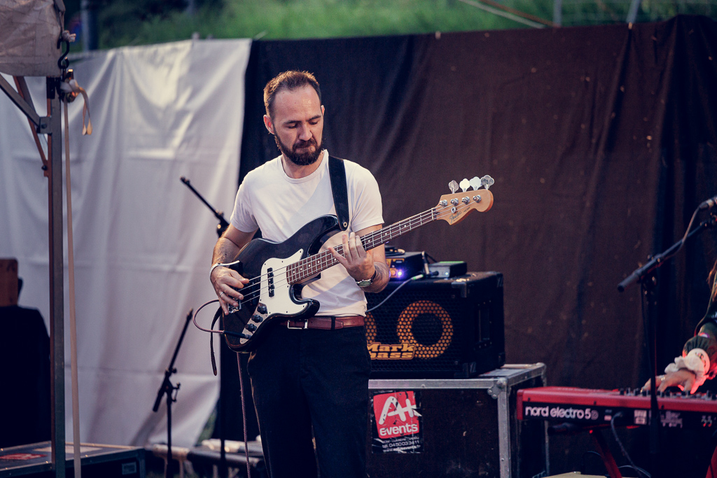 <a href='/artists/jango-janice/'>Jango Janice</a>