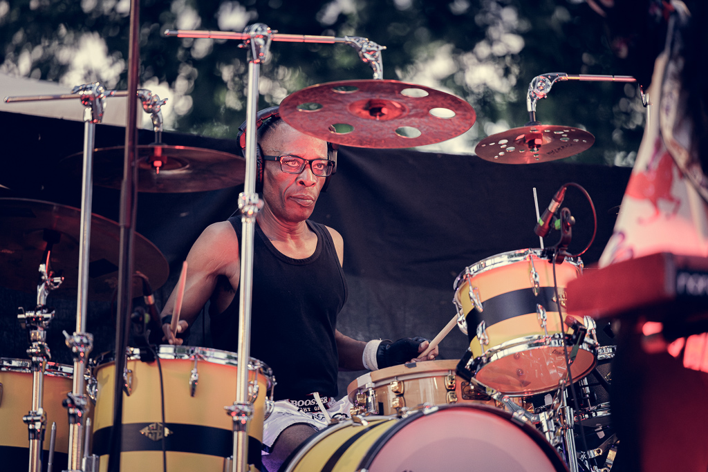 <a href='/artists/jango-janice/'>Jango Janice</a>