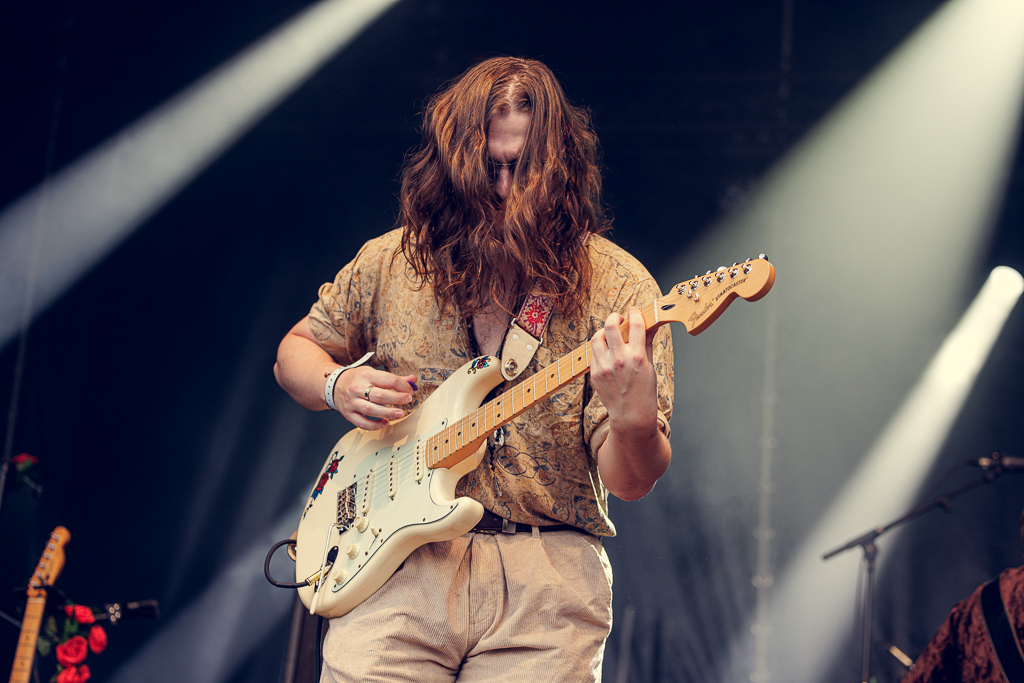 <a href='/artists/rosaly/'>Rosaly</a>