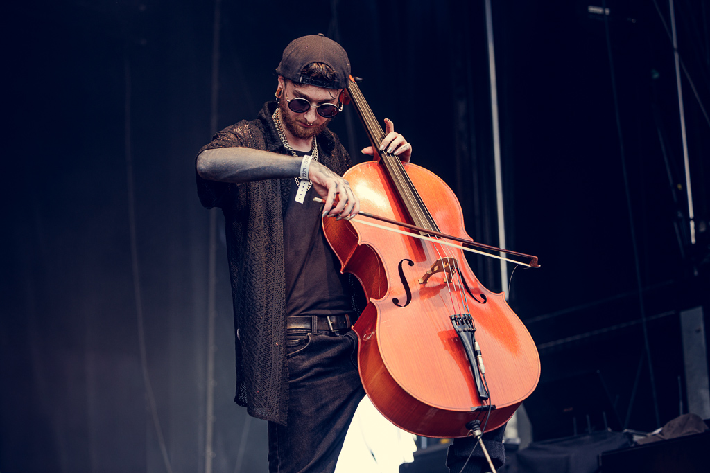 <a href='/artists/rosaly/'>Rosaly</a>