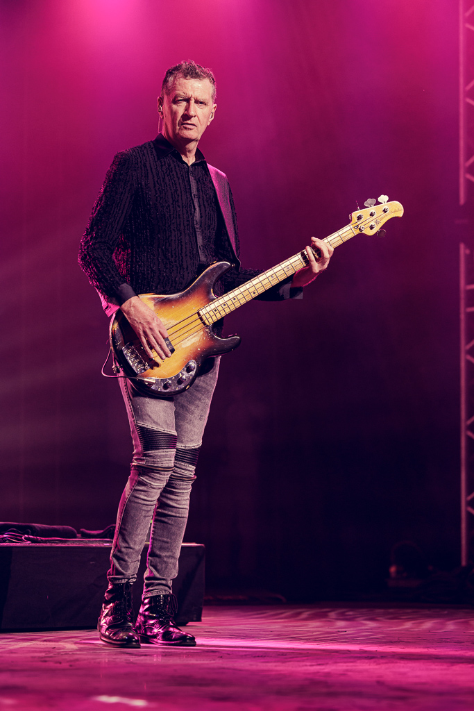 <a href='/artists/simple-minds/'>Simple Minds</a>