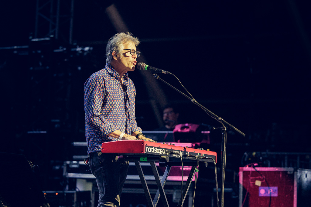 <a href='/artists/nada-surf/'>Nada Surf</a>