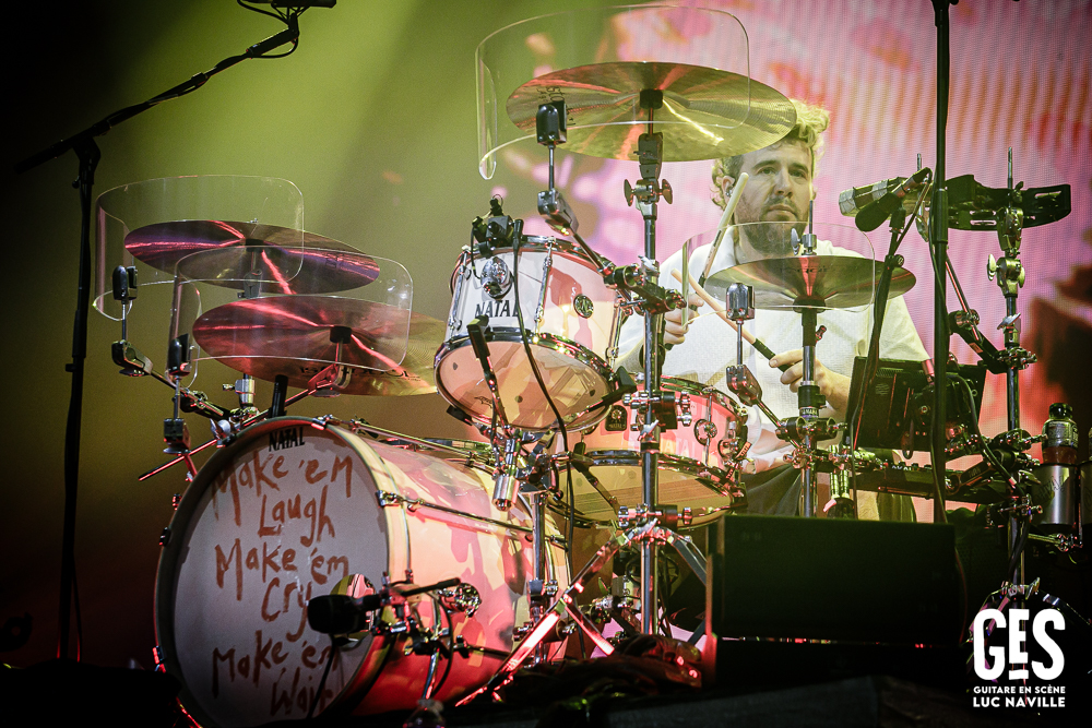 <a href='/artists/stereophonics/'>Stereophonics</a>