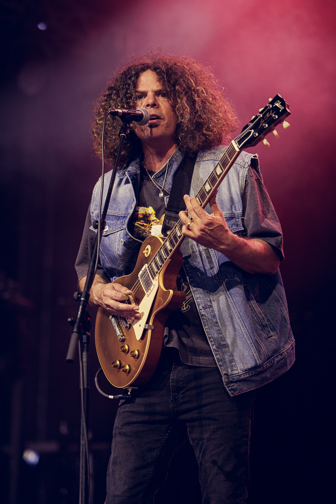 <a href='/artists/wolfmother/'>Wolfmother</a>