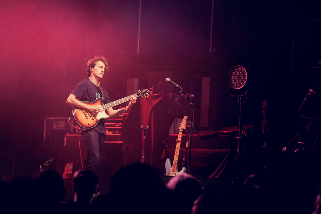 <a href='/artists/matteo-mancuso/'>Matteo Mancuso</a>