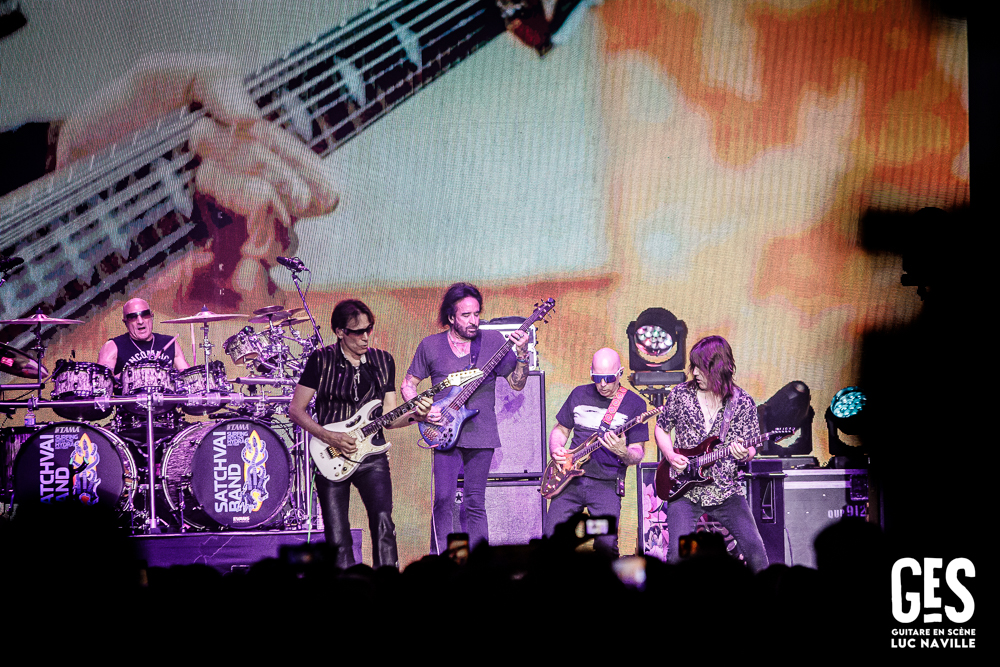 <a href='/artists/satchvai-band/'>SatchVai Band</a>