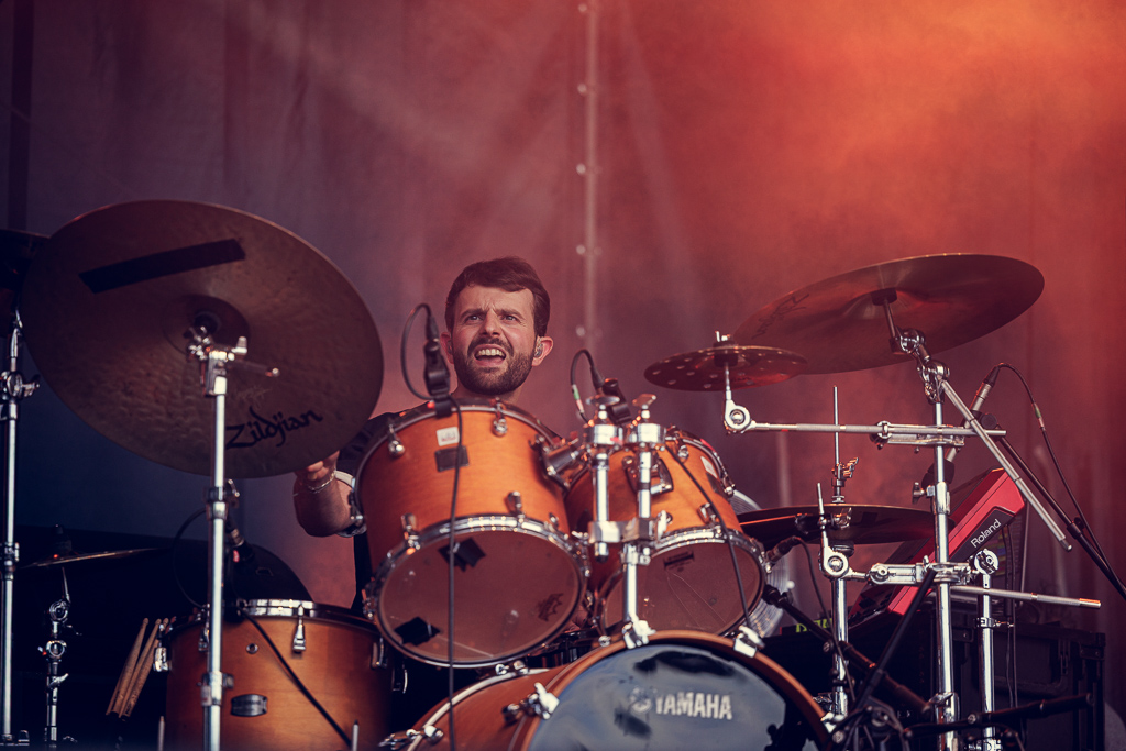 <a href='/artists/saults/'>Saults</a>