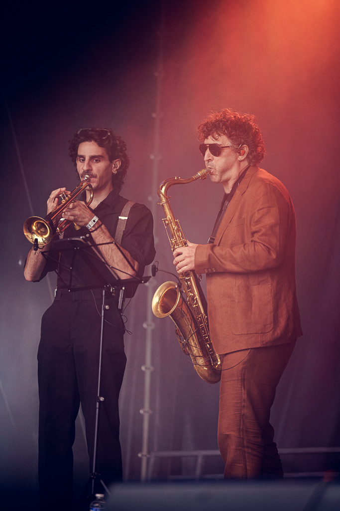 <a href='/artists/saults/'>Saults</a>