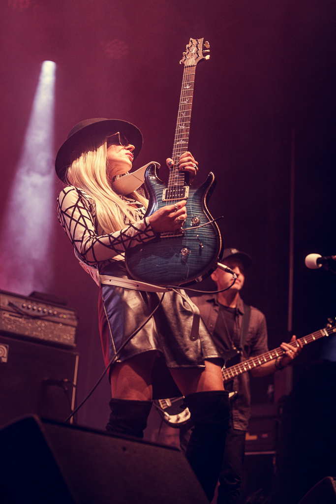 <a href='/artists/orianthi/'>Orianthi</a>