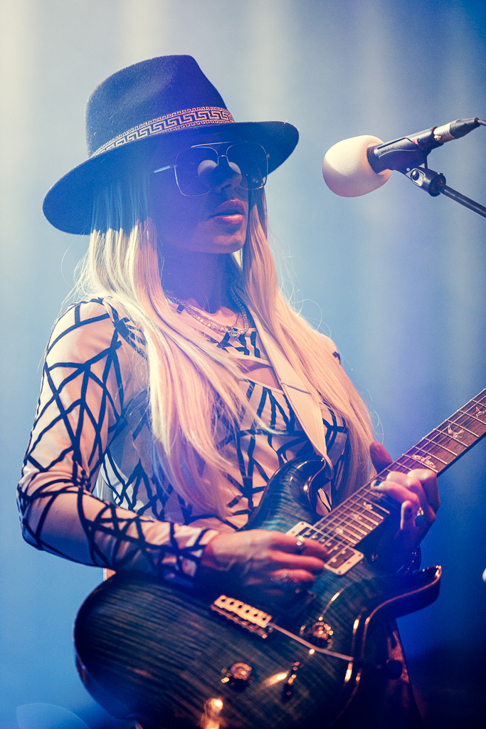 <a href='/artists/orianthi/'>Orianthi</a>