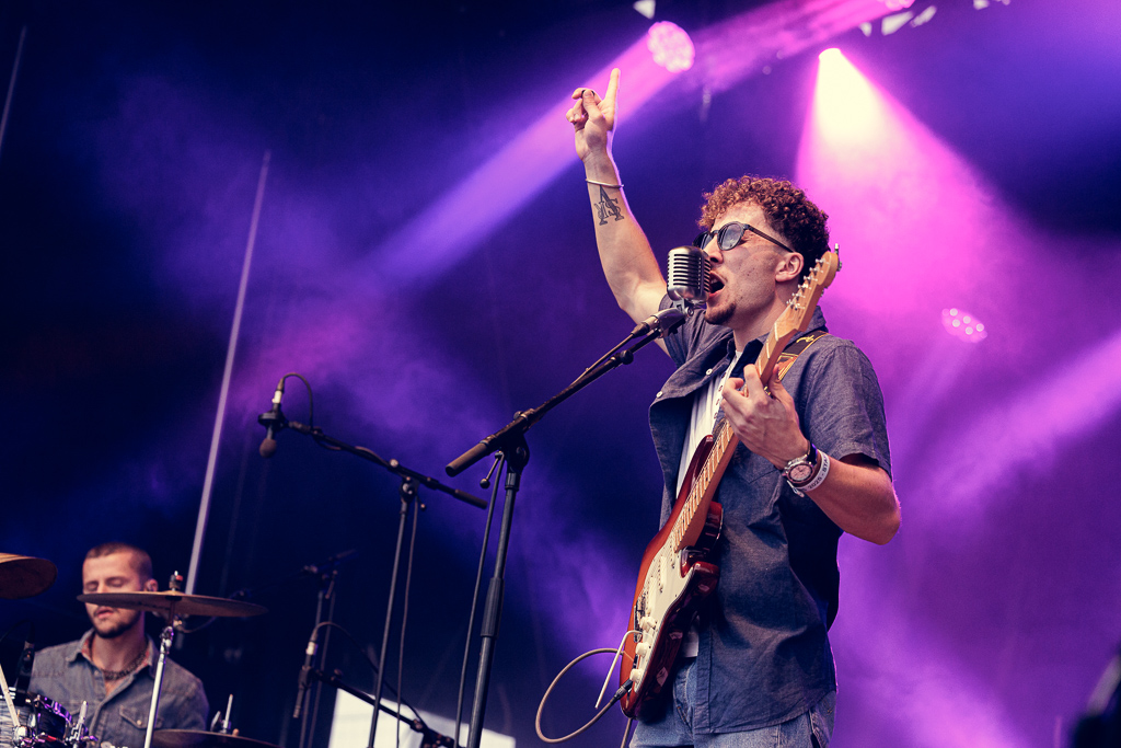 <a href='/artists/younger-spirit/'>Younger Spirit</a>