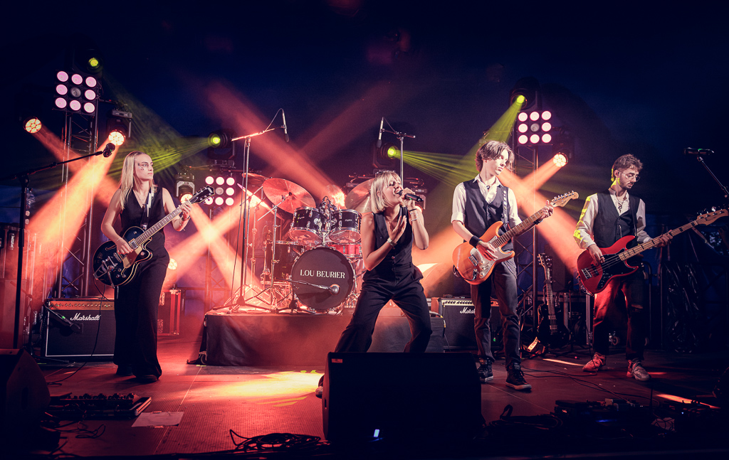 <a href='/artists/lou-beurier/'>Lou Beurier</a>