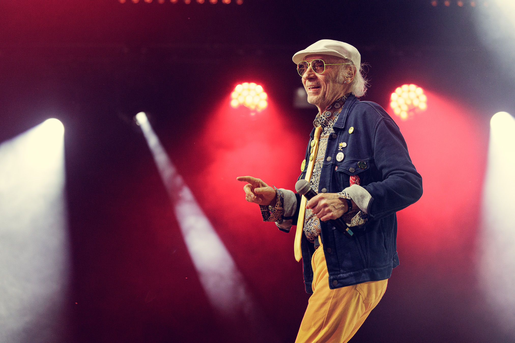 <a href='/artists/laroche-valmont/'>Laroche Valmont</a>