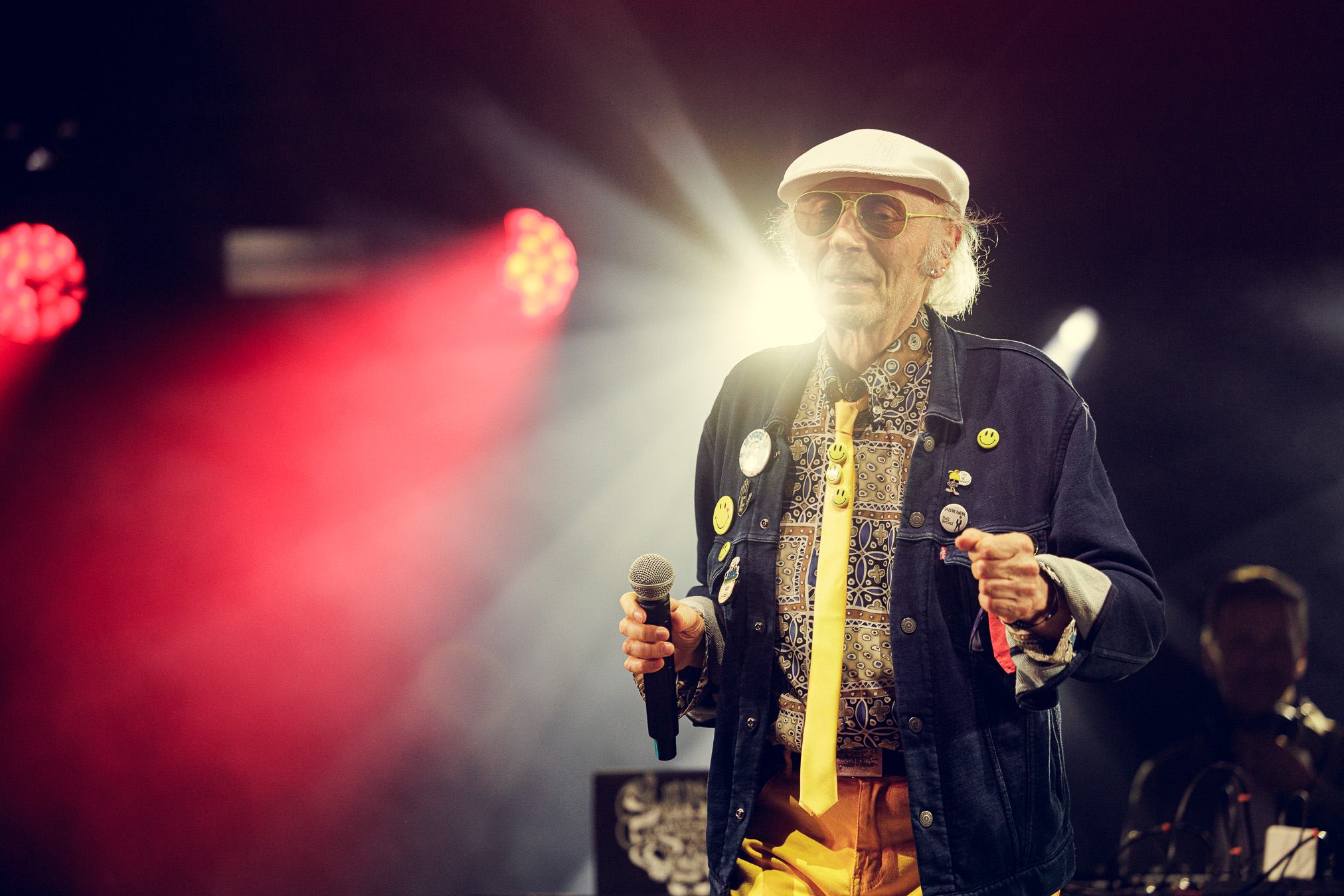 <a href='/artists/laroche-valmont/'>Laroche Valmont</a>