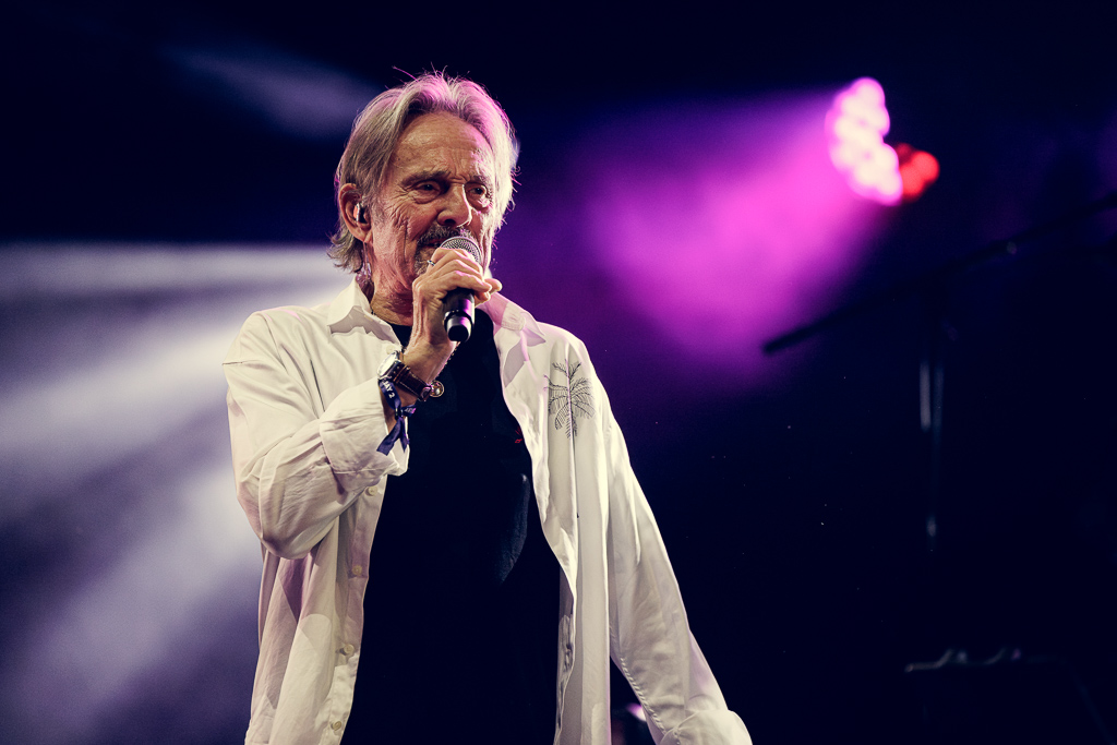 <a href='/artists/murray-head/'>Murray Head</a>