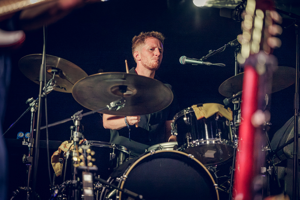 <a href='/artists/murray-head/'>Murray Head</a>