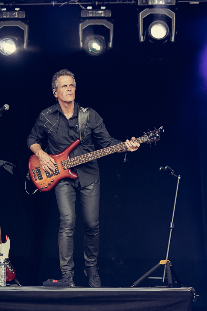 <a href='/artists/sheila/'>Sheila</a>