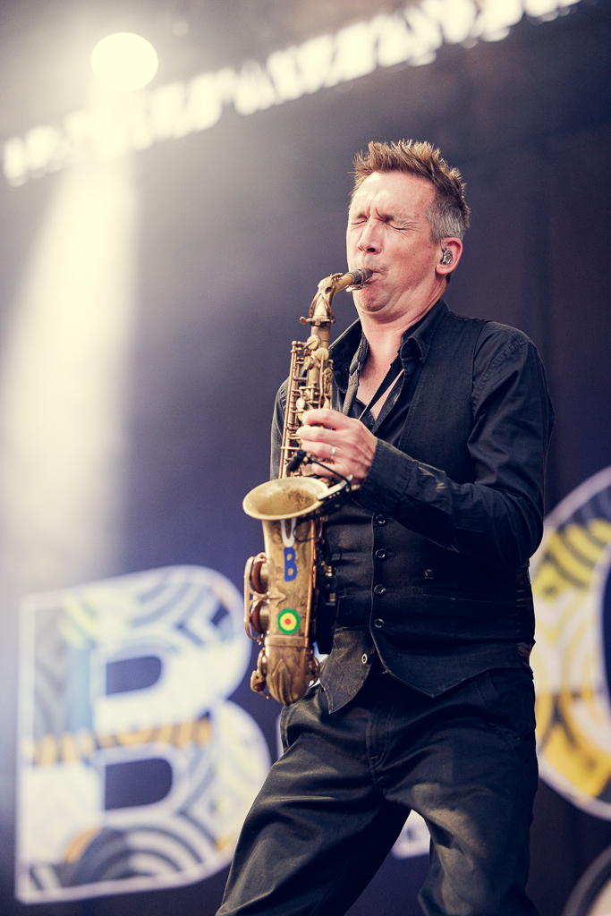 <a href='/artists/ub40/'>UB40</a>