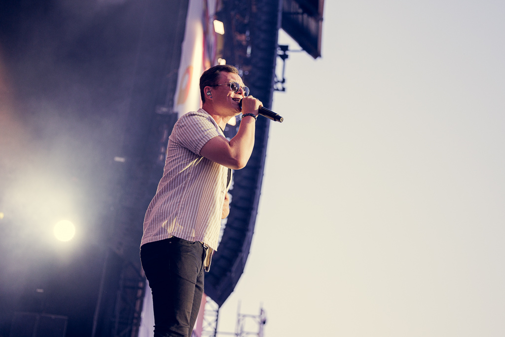 <a href='/artists/ub40/'>UB40</a>