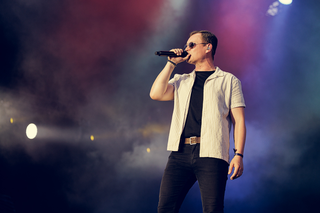 <a href='/artists/ub40/'>UB40</a>