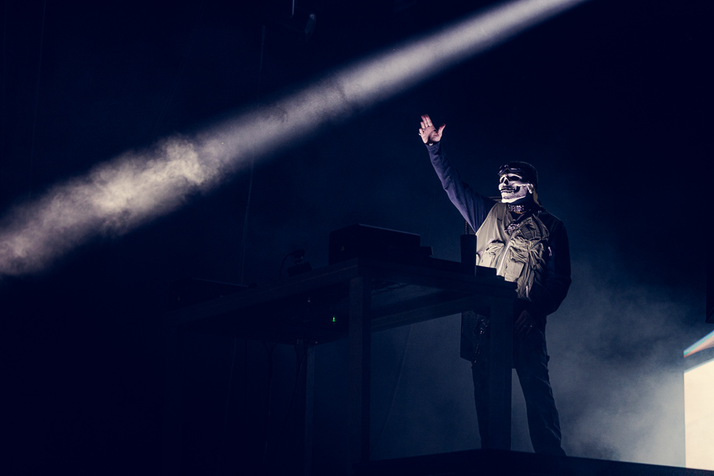 <a href='/artists/vladimir-cauchemar/'>Vladimir Cauchemar</a>