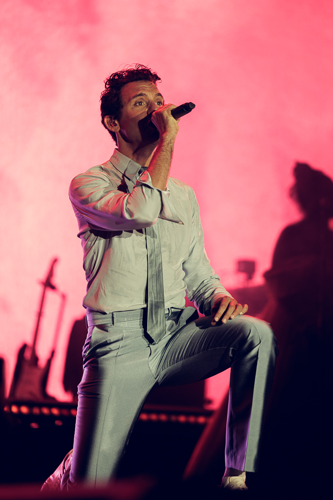 <a href='/artists/mika/'>MIKA</a>