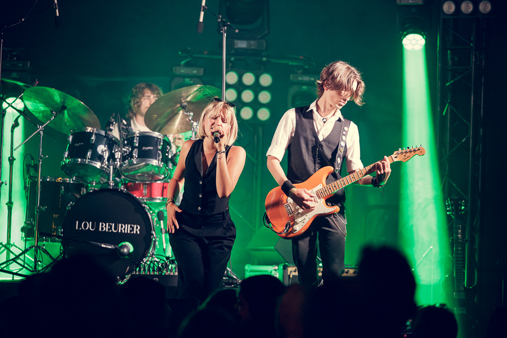 <a href='/artists/lou-beurier/'>Lou Beurier</a>