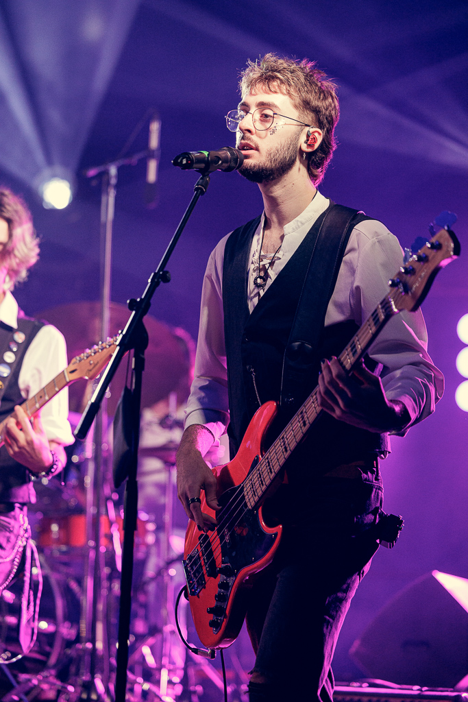 <a href='/artists/lou-beurier/'>Lou Beurier</a>