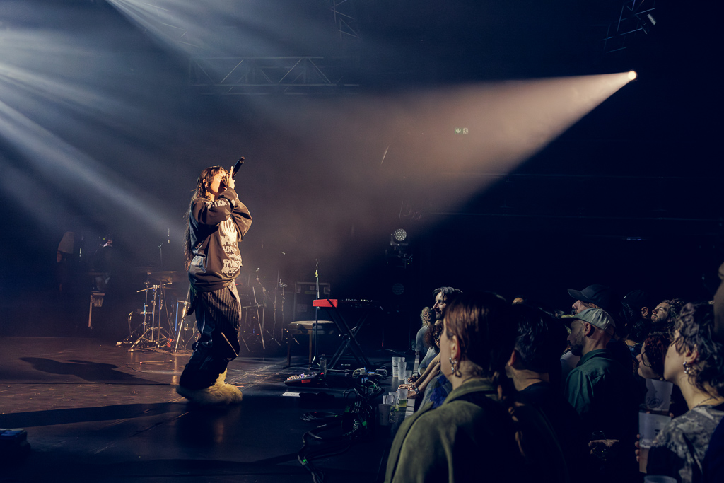 <a href='/artists/saya-gray/'>Saya Gray</a>