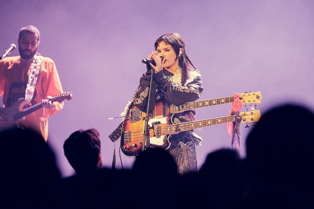 <a href='/artists/saya-gray/'>Saya Gray</a>