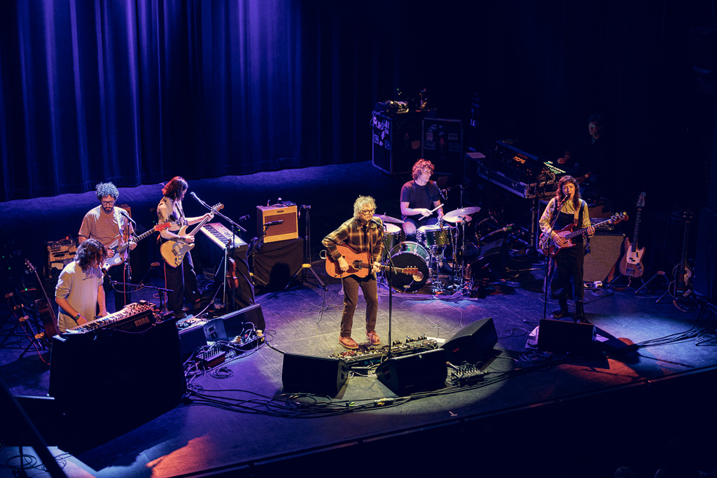 <a href='/artists/jeff-tweedy/'>Jeff Tweedy</a>