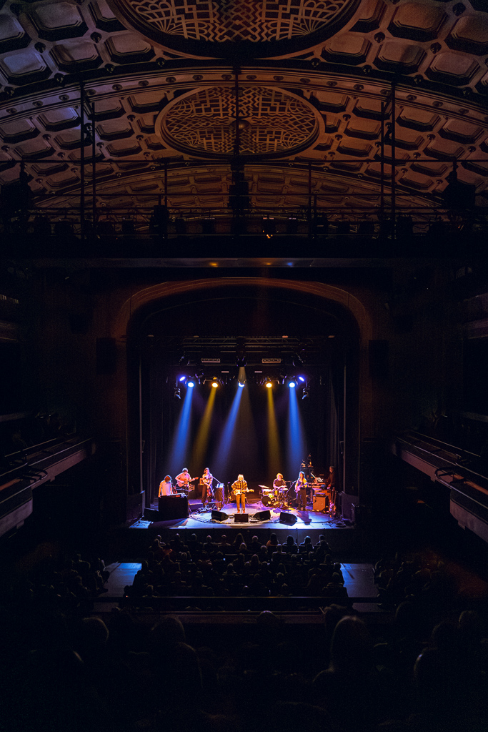 <a href='/artists/jeff-tweedy/'>Jeff Tweedy</a>