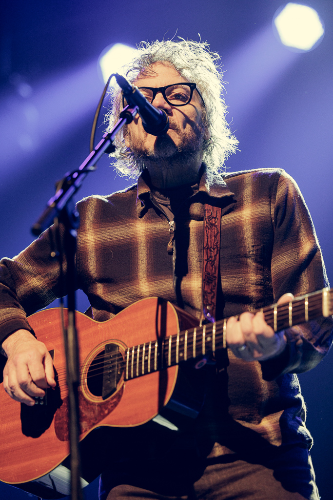 <a href='/artists/jeff-tweedy/'>Jeff Tweedy</a>