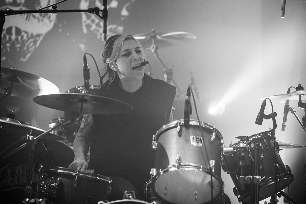 <a href='/artists/meuhstache/'>Meuhstache</a>