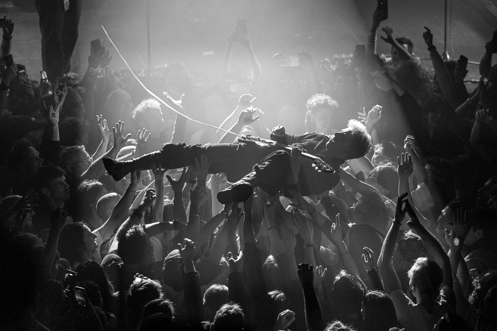 <a href='/artists/last-train/'>Last Train</a>