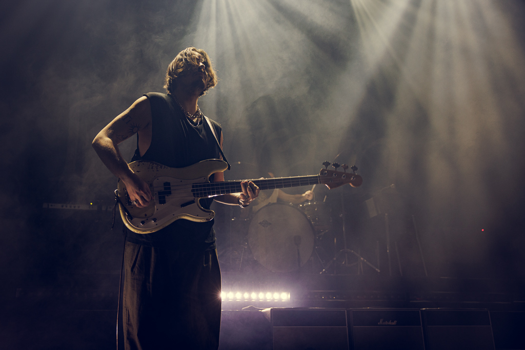 <a href='/artists/last-train/'>Last Train</a>